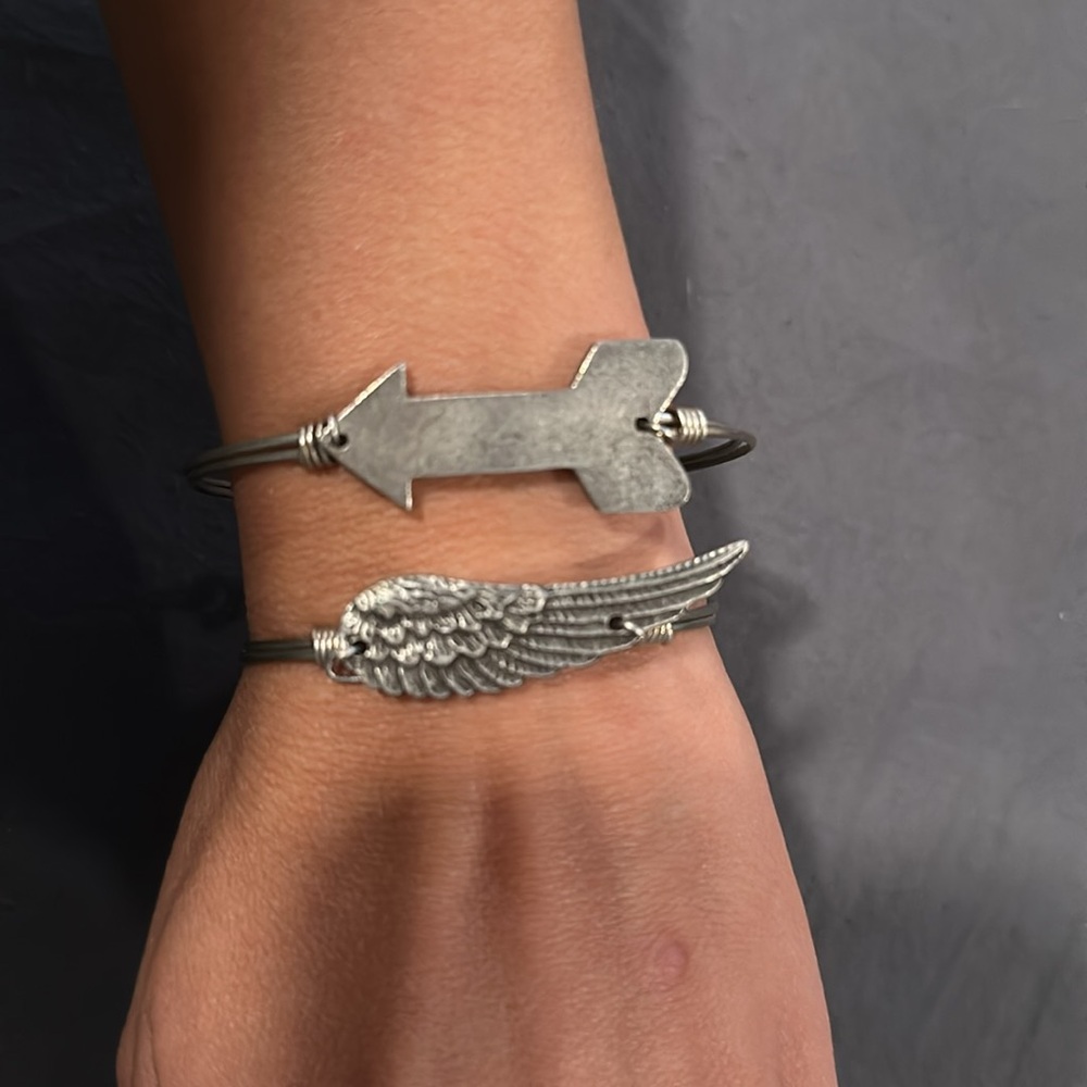 2 L&S bracelets - Picture 2 of 9